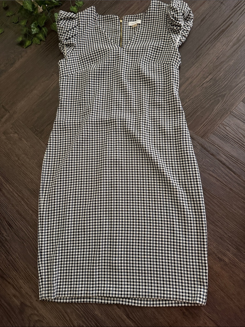 CALVIN KLEIN Gingham Ruffle-Sleeve Sheath Dress - Navy & White